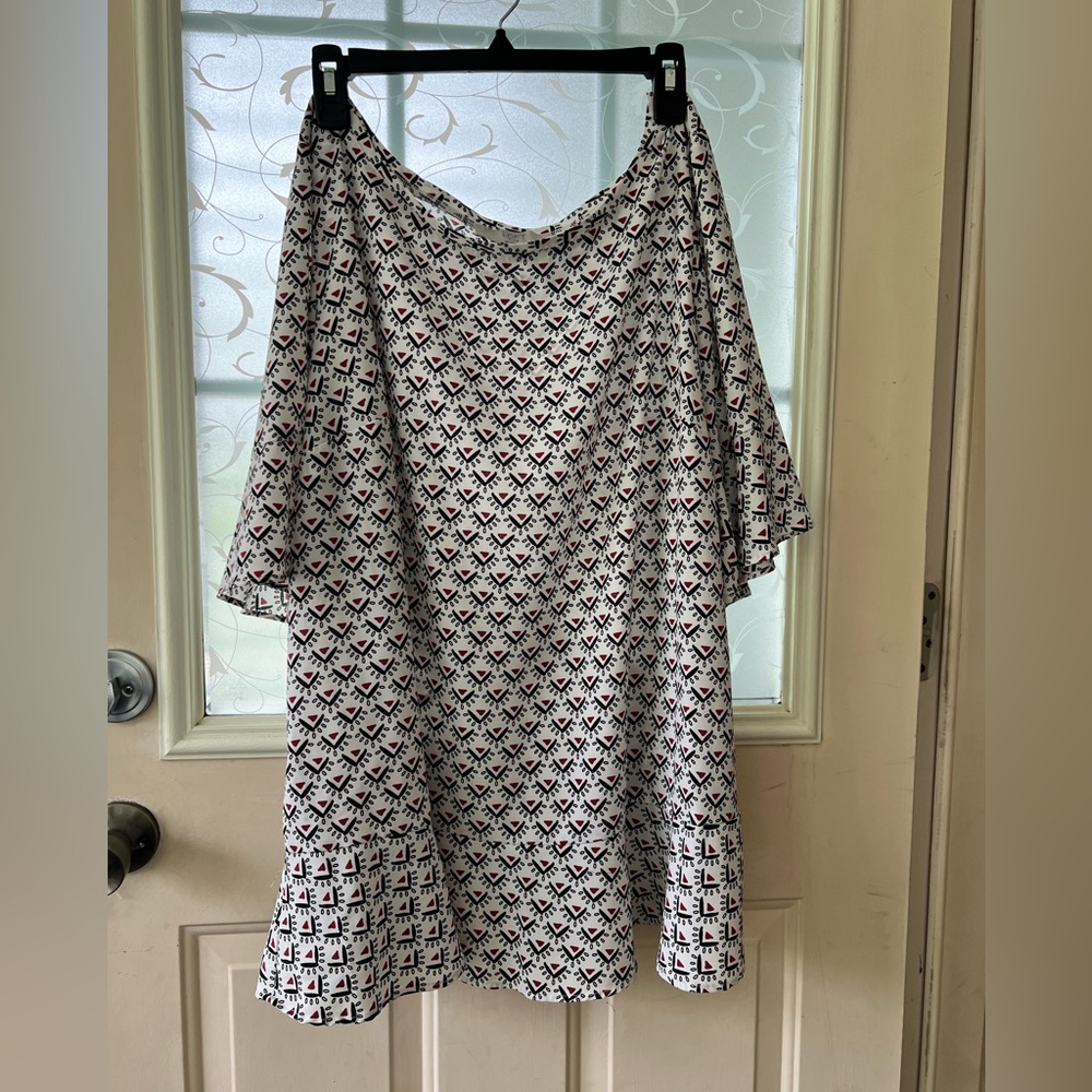 Loft Plus size 20 wide rounded neck ruffle short sleeve surprise back blouse. - Picture 1 of 9